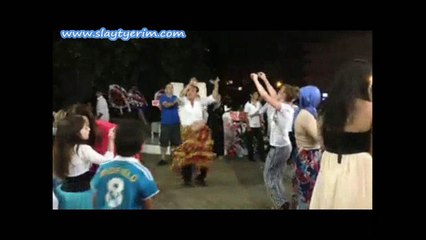 Bayan İyi Ders Veriyor Köçeğe