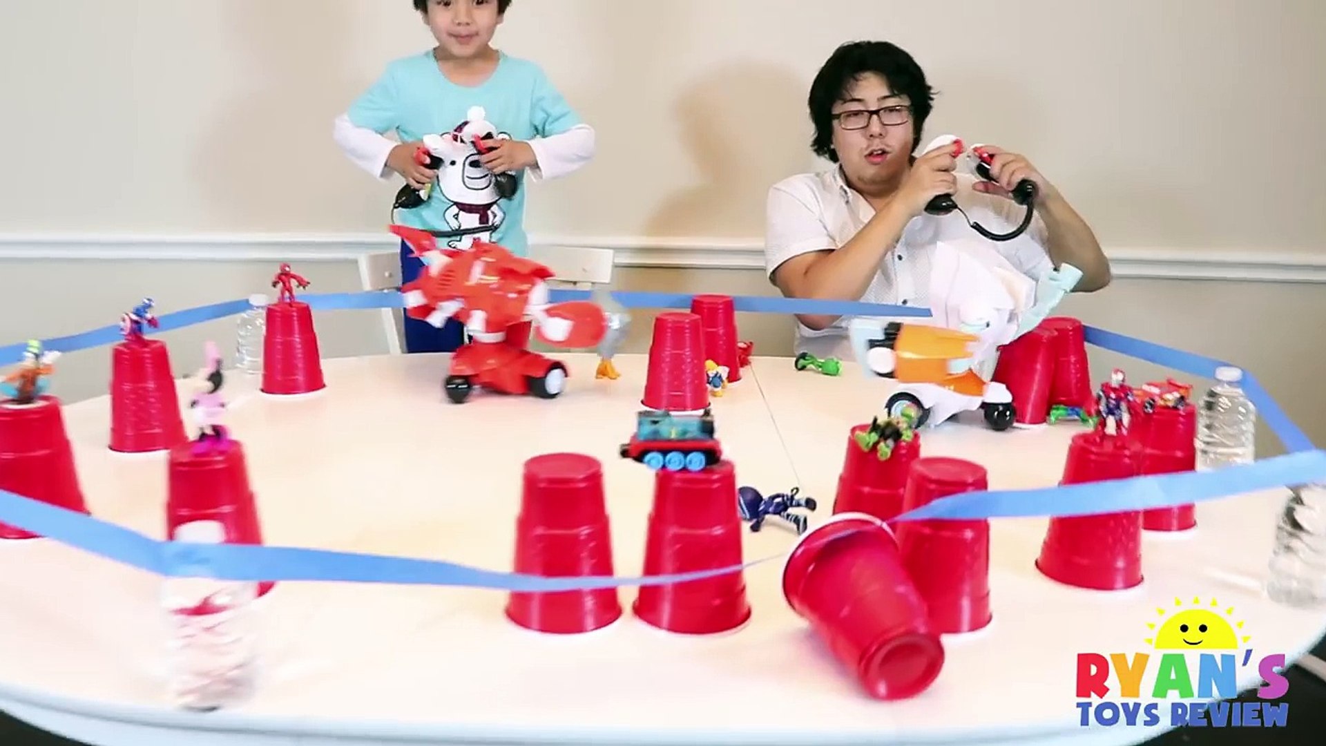 big robots fighting toys