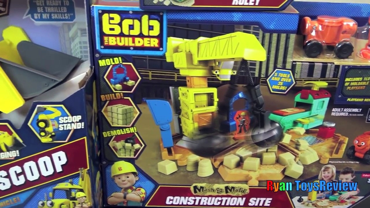 Bob the Builder RC Super Scoop Vehicle and Mash  Mold Construction Site with Playsand Toys for Kids