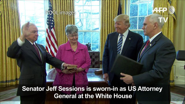 Jeff Sessions sworn in as US attorney general