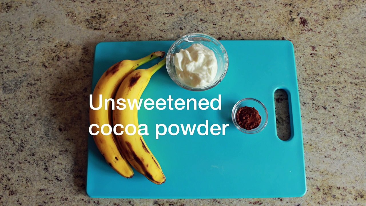 How To Make A Healthy Snack Serie - Peanut Butter Banana Smoothie