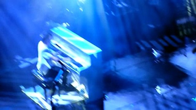 Muse - United States of Eurasia - Paris Théâtre du Chatelet - 09/08/2009