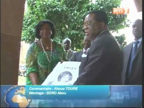 Législatives partielles : Les candidats ont recu les affiches des campagne