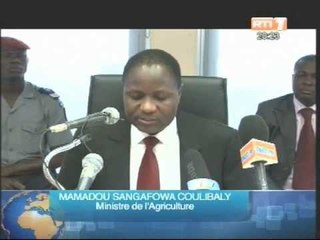 Le ministre de l'Agriculture installe le Comité de suivi de la réforme de la filière café--cacao