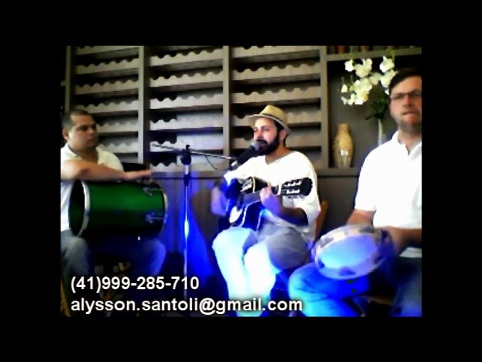 Trio Santoli tocando Isso aqui o que é