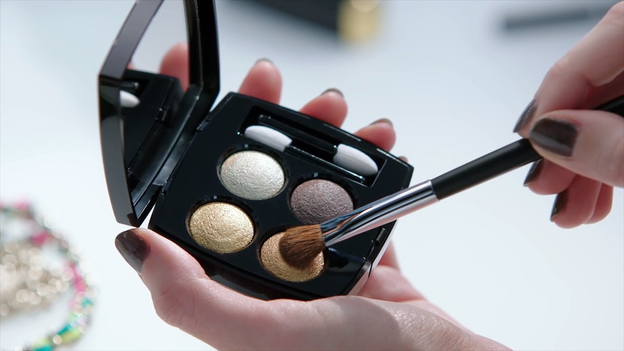 CHANEL Makeup Looks - COCO CODES - Spring_Summer 2017 Collection-VYUKrBY3cuU
