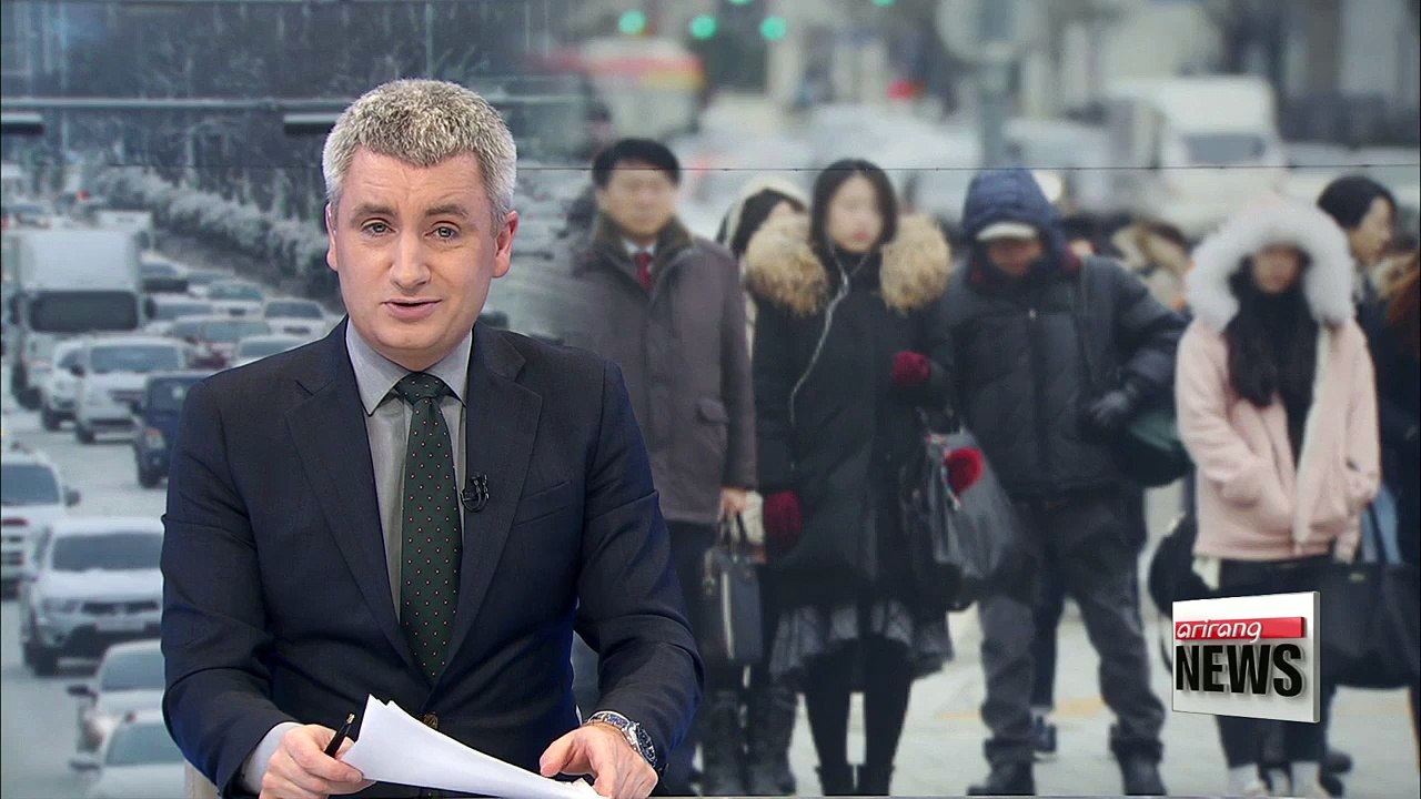 Korea gripped by intense cold wave, Jeju flights delayed due to strong winds