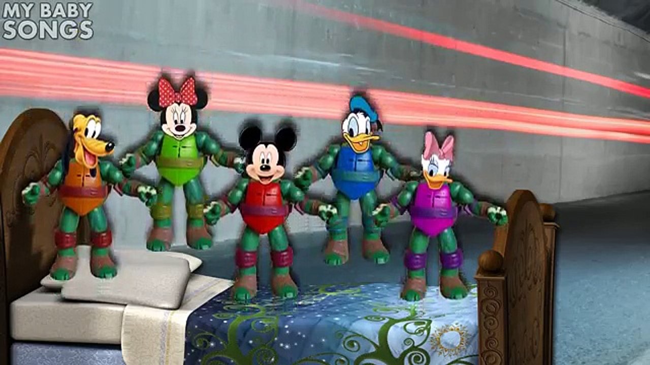 Frozen Elsa Spiderman Joker Mega Gummy Bear Mickey Mouse Lollipop Finger Family