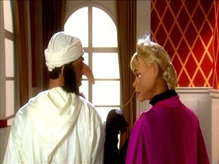 Guignols - La reine Daesh