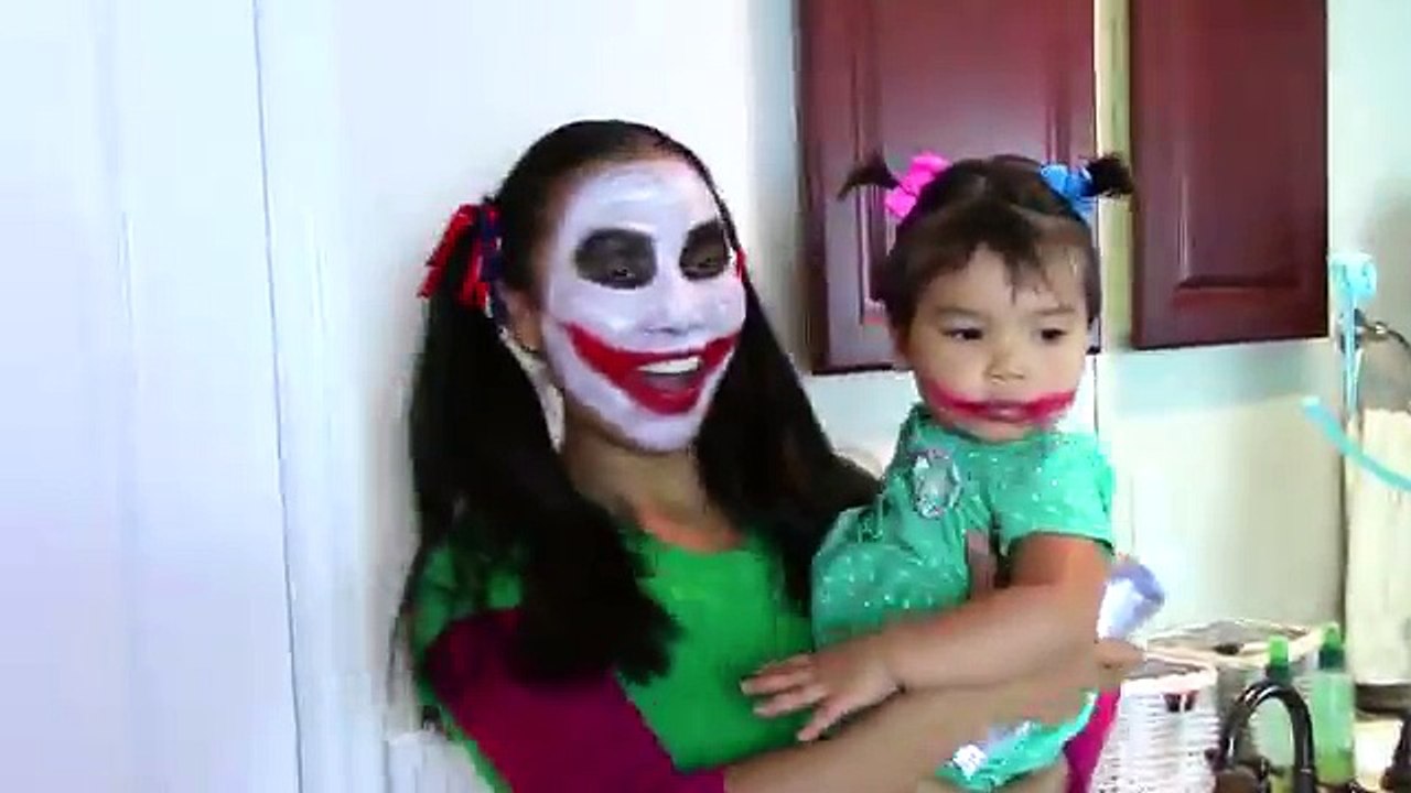 Bad Baby Joker Girl & Joker girl duct tape spiderman! w/ Frozen Elsa, Snow White, Pink Spidergirl