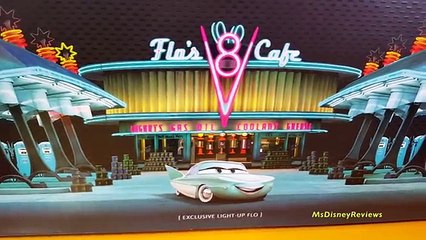 NEW LIGHT UP Disney Pixar Cars Precision Series Flos V8 Café Play Set Lightning McQueen Mattel toy