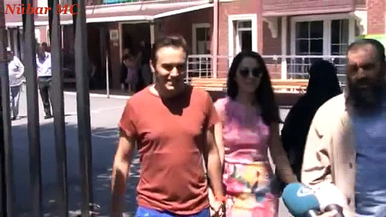 Mustafa Ceceli ve Eşi Sinem Ceceli de Oy Kullandı