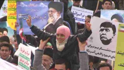 Los lemas contra EEUU cobran fuerza en el aniversario de la revolución iraní