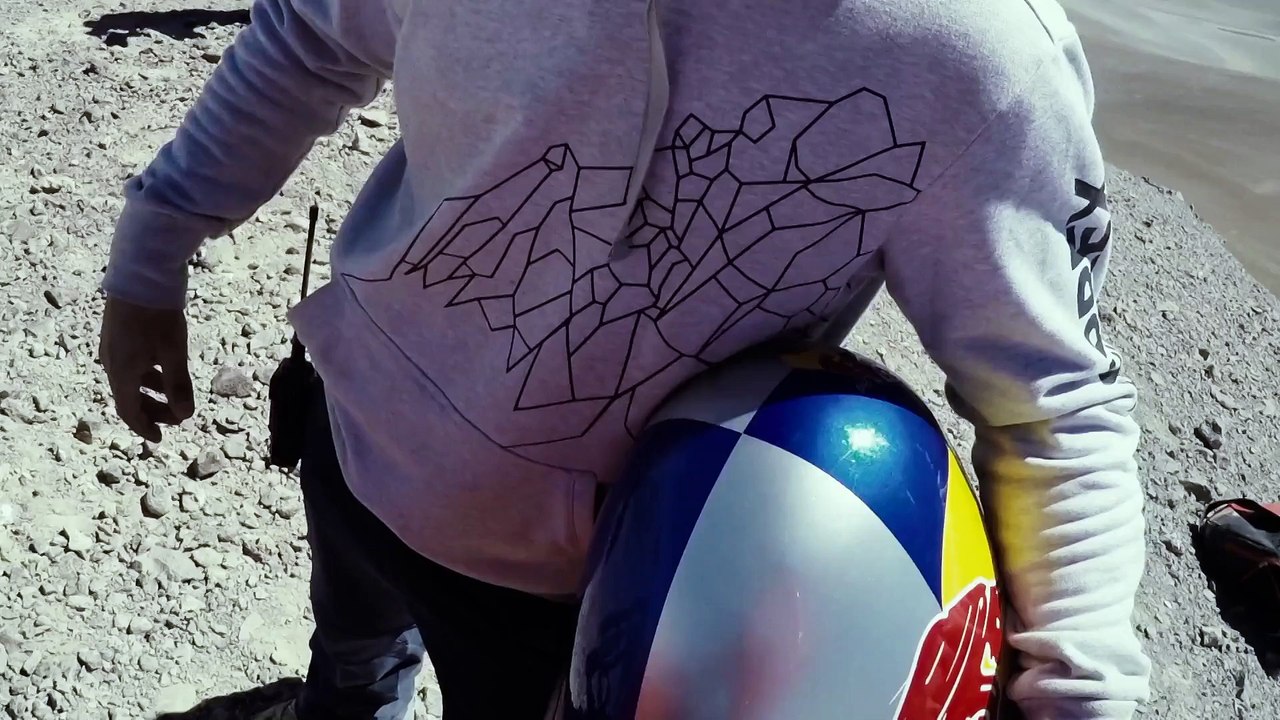 Vivez la descente de Markus Stöckl en VTT en POV alors qu'il bat le record du monde