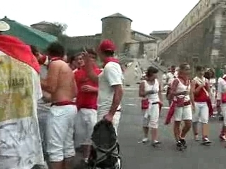 gars bourré aux fêtes de bayonne