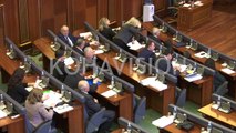 Veseli vendos të respektojë rregulloren, deputetët s’flasin sa të duan [video]