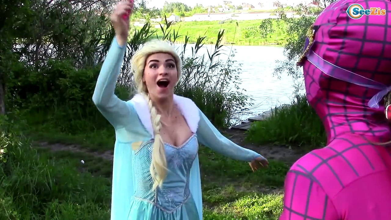 Spiderman Plays Guitar & Superheroes in Real Life Frozen Elsa & Hulk w/ Spider Girl vs Maleficent