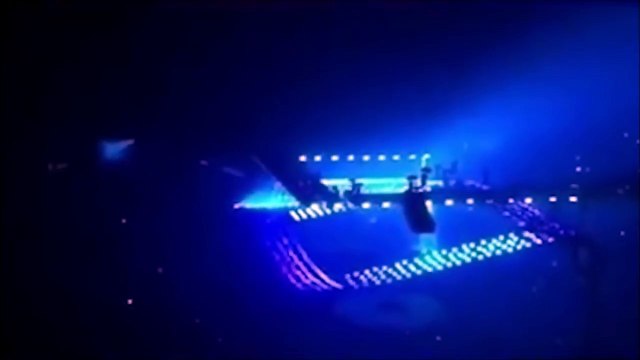 Buzz : Quand Drake demande à quatre fans de retirer leur voile pendant son concert !