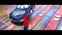 Автомобили Человек-Паук ездит на черном МакКуин автомобили! Паук детские стишки песни для детей Compilation1