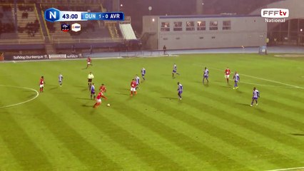 Le centre tout droit en sortie de but