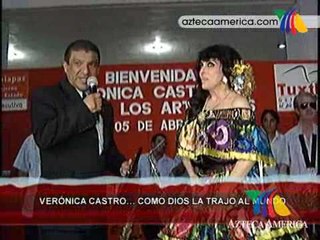 Verónica Castro como Dios la trajo al mundo!