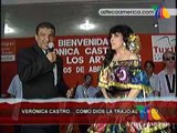 Verónica Castro como Dios la trajo al mundo!