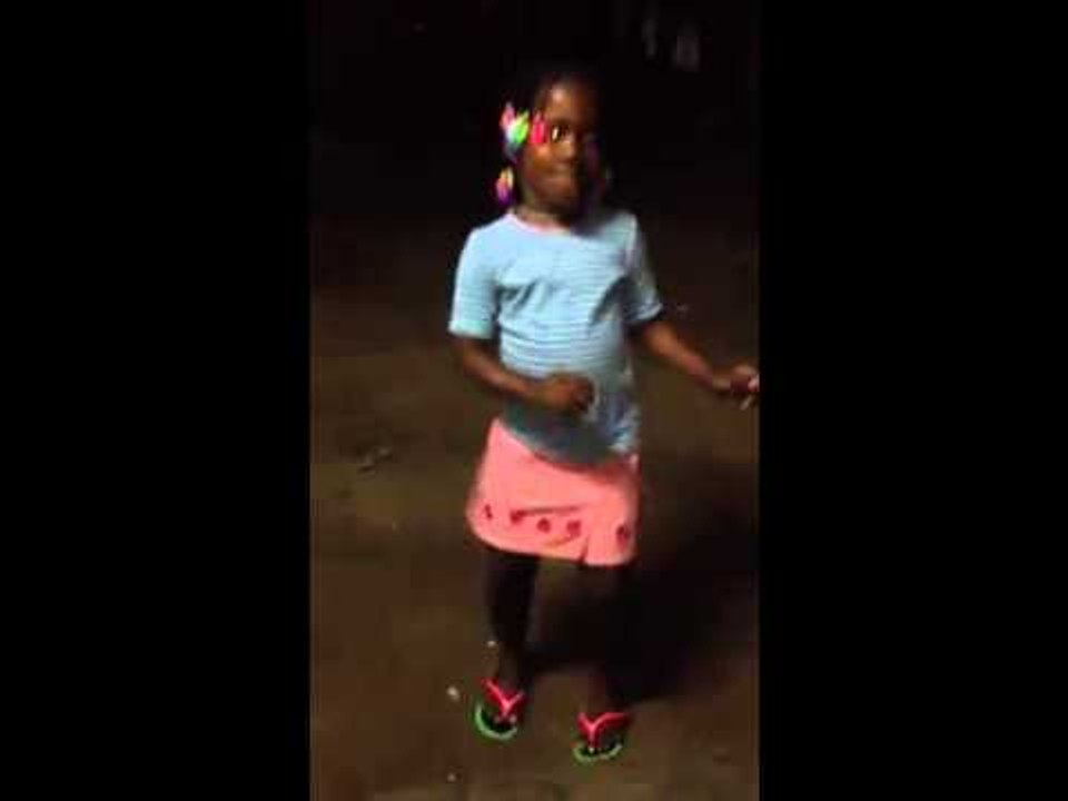 TNT (Tout Notre Talent) - Un bébé contaminé #love ya