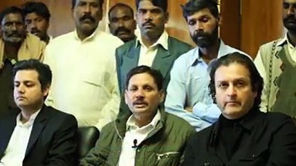 After supreme court hearing artisans meet Imran Khan. See what he said