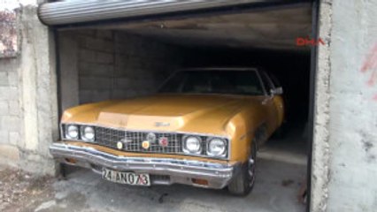 Erzincan Siyasette Kaybedince Antika Otomobilini Garaja Hapsetti