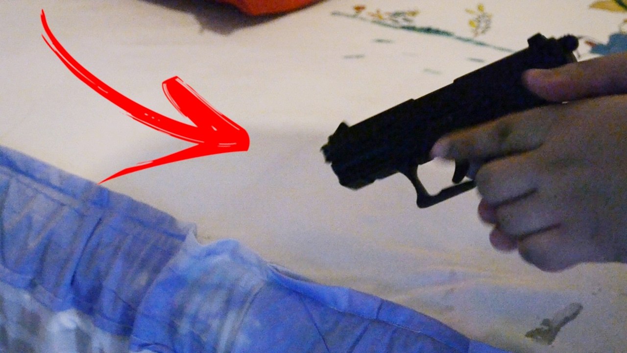 ALUNO SE PREPARANDO PARA IR A ESCOLA EM MEIO AO CAOS NO ESPÍRITO SANTO