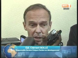 Reforme du service civique:Le Ministre Alain Lobognon reçoit le Général Clément Bollée.