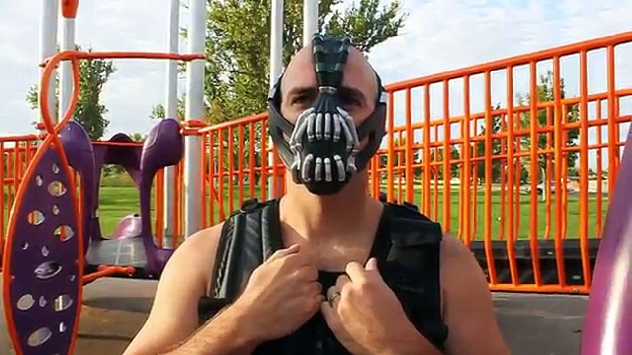 Bane vs Joker - Villain Battle in Real Life - Superhero Movie