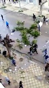 تفرجوا شنوا صار بعد مباراة النادي البنزرتي و اتحاد بن قردان