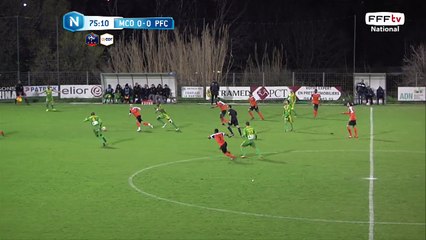 Grosse faute et carton jaune pour le numéro 28 Marseillais.