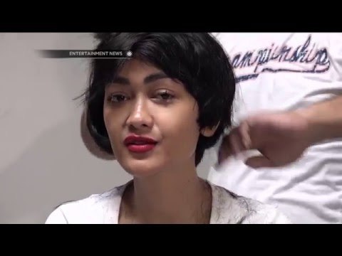 Demi Anak-anak Penderita Kanker, Julia Perez Potong Rambut