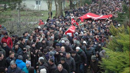 El Bab Şehidini 10 Bin Kişi Son Yolculuğuna Uğurladı