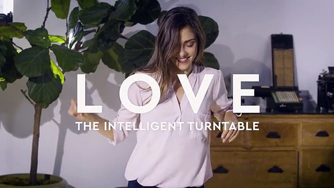 LOVE - The World's First Intelligent Turntable