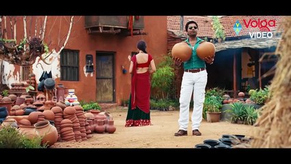 Richa Gangopadhyay Showing Her Boobs