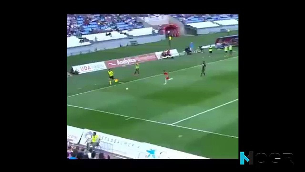 قد يكون أفضل صناعة هدف في التاريخ !