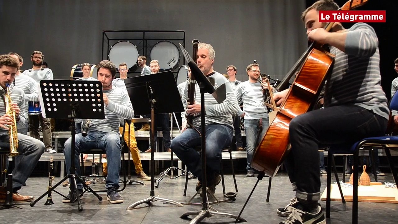 Vannes. Le bagad répète pour Brest