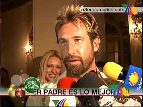 Gabriel Soto en paños menores