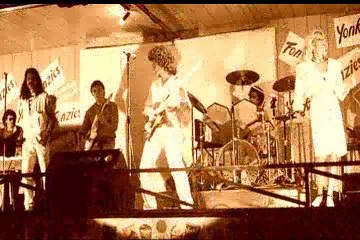 Giorgio Valentinuzzi   La festa ha Lasciato il solito Vuoto 1981 Italy Private Prog Psych
