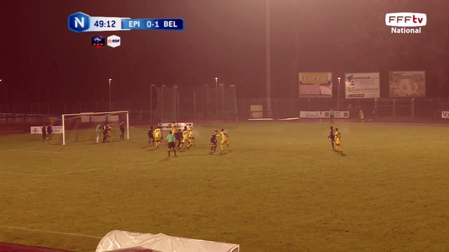 Corner frappé au deuxième poteau