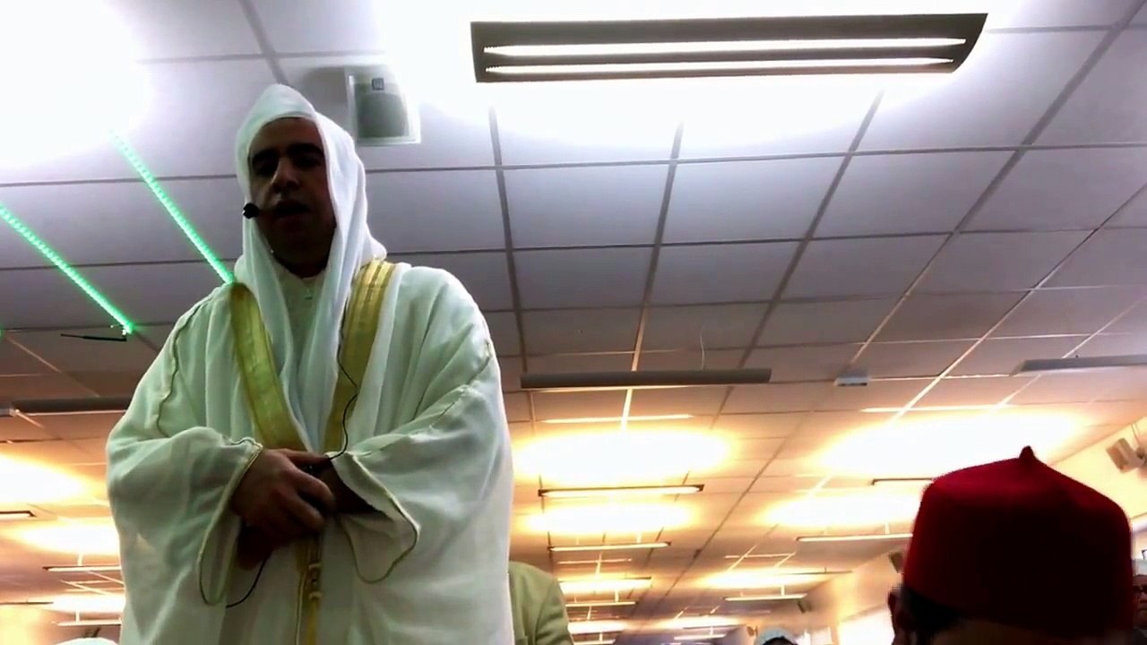 Metin Demirtas. Harameyn usulu kamet. Iqamah salah.Minhaj Ul Quran International Danmark.10/2 -2017. Kabe müezzini taklidi. Kabe imami taklidi. Sheikh Ali Mullah. Ali Ahmad Mullah Iqamah. Mescidi Haram kamedi. Medine kamet. Kabe kamet. Iqamah Masjid Haram