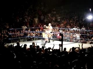 Jesse & Festus celebration avec un enfant du public