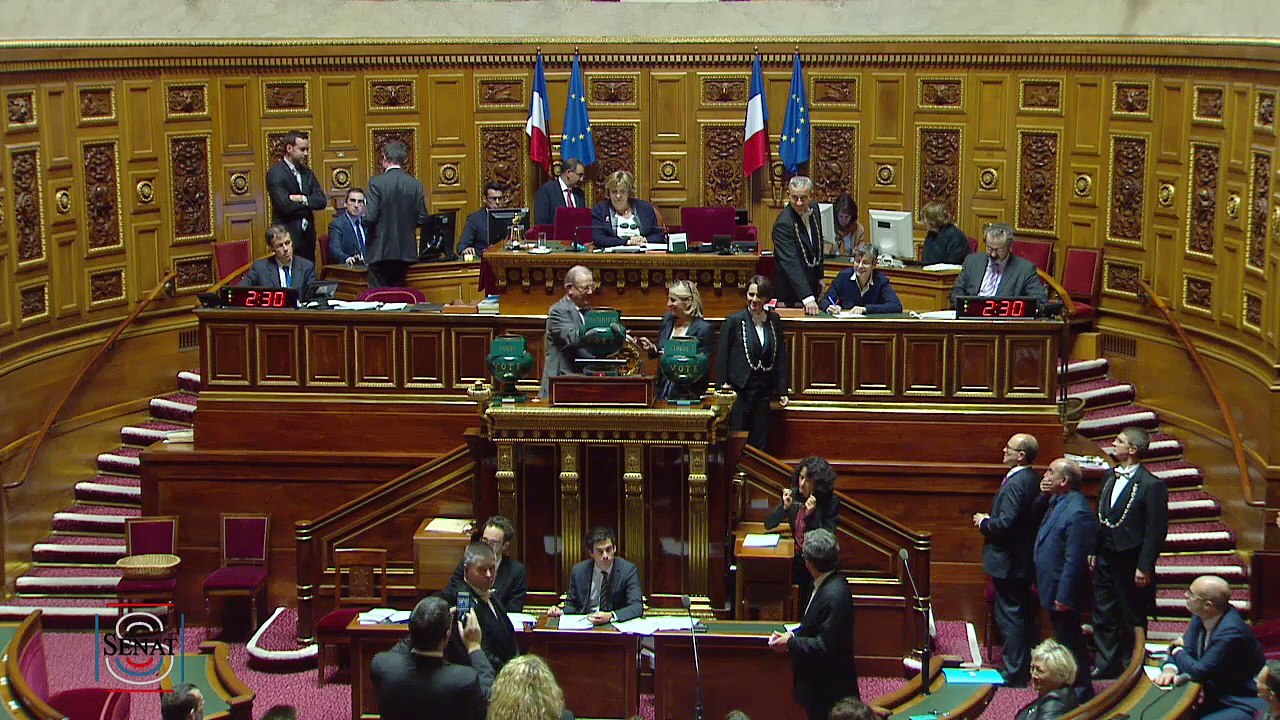 7 décembre 2016 : la loi Gattolin définitivement adoptée