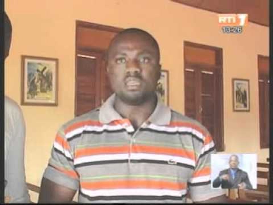 Rencontre de prière et culturelle entre la jeunesse catholique