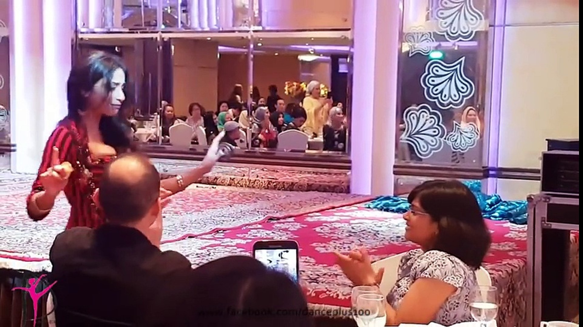 مش صافيناز .رقص شرقي مصري .Hot Belly Dance