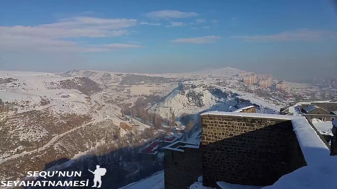 Kars Gezilecek Yerler - Kars Kalesi'nin Arka Tarafı