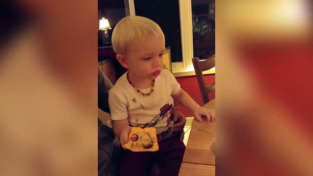 Dépêchez-vous de chanter, j'ai déjà soufflé les bougies 10 fois!